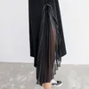 [eam] 2020 الربيع الصيف امرأة جديدة أسود اللون قصيرة الأكمام س الرقبة طويلة فضفاضة مقسم مطوي الشيفون غير النظامية اللباس LJ200818