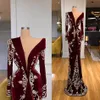 2021 Borgonha Velvet Vestidos Lace apliques de manga comprida Elegant Evening Vestidos Red Carpet vestido de novia