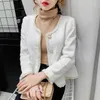 Damskie Kurtki 2021 Ladies Temperament Jacket Mały styl zapachowy Retro Krótki Tweed Płaszcz Loose Koreański Pear Pearl Button Kobiece