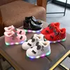 Boyutu 21-30 Aydınlık Sneakers Bebek LED Işık Up Ayakkabı Çocuklar için Anti-Kaygan Parlayan Ayakkabı Kız Sneakers ile Aydınlık Sole 201112
