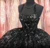 2021 Svart Lace Quinceanera Dress Ball Gowns Prom Beaded Halter Top Keyhole Backless Formal Aftonklänningar Vintage Sweet 16 Dress Plus Storlek