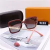 مصمم الأزياء النظارات الشمسية الكلاسيكية النظارات Goggle Goggle Outdoor Beach Sun Glasses for Man Woman 10 Color اختياري AAA3