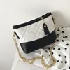 HBP crossbody v￤ska hinkv￤ska handv￤skor f￶rf￶ljer nya designers v￤skor premium textur mode popul￤ra axelv￤ska rutig kedja all-match