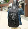 メンズバックパックバッグとフードキャップ3Dファッションパーソナリティスカルレザーバックパックリベットアパレルバッグ女性の学校バッグのための日本のハンドバッグ