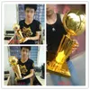 Personalize o basquetebol dourado campeonato copo do troféu da liga do troféu fãs de resina de lembrança