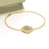 Klassiskt mode 4/fyrbladklöver Enkelblomma hängande Charm Armband Kedja 18K guld Agate Shell Pärlemor för kvinnor Flickor Alla hjärtans smycken present