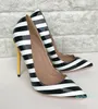 Chaussures à talons rayésChaussures de mode classique pour dames rayures noires et blanches bout pointu talons aiguilles robe de mariage chaussures pour femmes en cuir verni