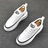 Mode män loafers skor lyx designer sneakers matchande tjocka botten lägenheter skateboard trending