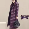 2018 Automne Hiver Femmes Duck Downs Veste Parkas Ceintures Long Down Manteau Dames Ultra Léger Survêtement À Capuche Manteaux Plus La Taille A881 T200102