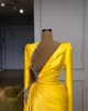 Sparkly Gelb-Nixe-Abend-Festzug-Kleider Langarm wulstige V-Ausschnitt Bodenlänge formale Kleid-Partei-Kleid-Abschlussball-Kleider Vestidos