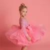 Kort blommig tjejklänning rosa wrap paljetter pärla jul prinsessa flickor tävling klänningar tyll födelsedag första nattvards klänning243a