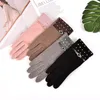 Cinco dedos Guantes de los guantes Mujeres Velvet de imitación de otoño e invierno Mantenga la pantalla táctil caliente delgada Femenina de estilo elegante S0021