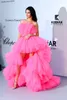 Kendall Jenner Fucsia Pink High Low Prom Dresses Abito da sera senza spalline in tulle a strati Celebrity 2023 Abito da spettacolo lungo gonfio di lusso per le donne