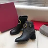 Jakość Moda Skórzana Gwiazda Kobiet Buty Designer Buty Martin Krótki Wiosna Kostki Wykwintna środkowa cylindra Metalowa Kobieta Buty Botki Bagshoe1978 004