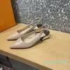 Sandalias de tacón medio para mujer, 4 cm, letras de moda, tacones altos cosidos de cuero, zapatos puntiagudos sexys de verano, exhibición de lujo, zapatos de boda para fiesta, entrega