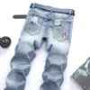 Jeans Vintage Uomo Abbigliamento Hiphop Streetwear Distressed Bianco Baffi medi Effetto Casual Pantaloni di alta moda239G