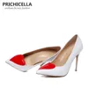 ドレスシューズPrichicella白純正革の薄いハイヒールの靴赤いハートの女性のドレスパーティー結婚式の靴のサイズ220303