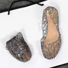 Vrouwen bling jelly sandalen zomer flats schoenen casual vrouwelijke mesh mode uitgeholde slip op dames schoen comfortabel schoeisel 220315