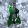 chitarra elettrica di colore verde, tastiera in palissandro, hardware cromato 22 tasti