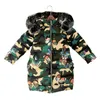 Jaqueta de Algodão de Meninas 3-11 Anos Crianças Adjudicam Jaquetas de Algodão Impresso Dos Desenhos Animados Borboleta Camuflagem Meninas Winter Jackets LJ201017