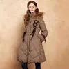 Ritorno di vendita calda! Parka lungo da donna con cappuccio in pelliccia Piumino invernale caldo Piumino in piumino d'anatra al 90% con collo in pelliccia ZK10079D 201202