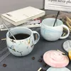 Tasses en céramique de marbre de nouvelle mode avec la tasse de bureau de thé de lait de café de porcelaine de rayure d'or pour le cadeau de salon