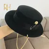 Black Cap Female British Wool Hat Fashion Party Flat Top Hat Chain Strap and Pin Fedoras for Woman for Punk Street-style RH1319z