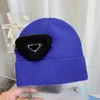 Designer vinter hatt mode beanie höst vinter stickade hatt trendiga hattar män och kvinnor älskare gåva shopping är mycket vacker bra