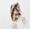 Enfant en bas âge bébé barboteuse Plaid garçons enfants Plaid revers simple boutonnage manches courtes combinaisons concepteur infantile Onesie nouveau-né vêtements décontractés45pu