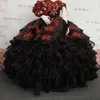 Yeni Tasarımcı Siyah Mexcian Balo Quinceanera Elbiseler Dantel Aplikler Ruffles Etek Organze Tatlı 16 Elbise Balo Elbise Vestido De 15 Anos