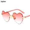 Zonnebril Liefde Hart Dames Merk Designer Mode Leuke Sexy Retro Cat Eye Sun Bril Frameless Snijzijde Tweekleurig