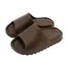 Мягкие тапочки Роскошный человек Clapper 2022 летняя мода EVA тапочки толщиной нижний слайд пляж сандалии мужские дома мужские тапочки