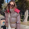 Kobiety Zima Nowa Bawełniana Płaszcz Moda Glitter W proszku Kurtka Europejska i Amerykańska Styl Najwyższej Jakości Kobiet Streetwear Z Kapturem Płaszcze Rozmiar S-XL