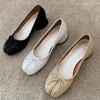 Designer Genuine Leather Split Toe Round Low Heels Shoes Women Spring Autumn New Bowknot Tabi Ninja Pig Feet Pumps Ladies