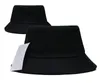 Mode Designer Marque Lettre Imprimer Large Brim Chapeaux De Luxe Hommes Femmes Triangle Signe Chapeau De Pêcheur Hiver En Plein Air Couleur Solide Flattop Pêche Seau Caps