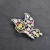 Pins, broscher Vacker fjäril för kvinnor Mode Xmas Pins Luxury Rhinestone Crystal Insect Brosch Pin Smycken Broche Femme Bijoux