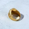 Anello con sigillo falco da uomo con doppia aquila regalo per marito in acciaio inossidabile medievale di colore dorato13201