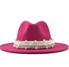 Toplu Fedoras Fötr Şapka Kadın İnci Geniş Kenarlı Şapka Kadın Caz Panama Kapaklar Bayan Resmi Şapkalar Fötr Chapeau Kadın Sonbahar Kış Moda Aksesuarları Toptan