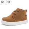 Skhek crianças sapatos meninas meninas outono nova moda super macio soft confortável meninos camurça toddler sapatos casuais sku066 201201