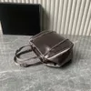 Vintage designer handväskor grå tyg totes två rem kedja handväska tråd övre linje triangel form sequined baguette nylon foder bucket väska mode plånbok handväska