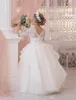 Nouvelle Princesse Robe De Bal Blanc Dentelle Fleur Filles Robes Pour Les Mariages Pas Cher 2018 Tulle Ceinture Arc Noeud Personnalisé Première Communion Robe Robe