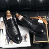 Klassische Leder Männer Brogue Schuhe Britischen Stil Männer Casual Business Schuhe Oxfords Party Männlichen Hochzeit Schuhe zapatos hombre vestir