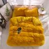 Faux Fur Companter Bedding Set 21 Färger Coral Fleece Monterad Plåt Duvet Cover Bedcover Bedspread på sängkläder med elastiskt band 201128