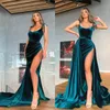 2021 Vintage Green Aftonklänningar Spaghetti Straps Mermaid Side Slit Ruched Pleats med avtagbar tåg Custom Made Prom Gown Vestidos