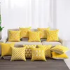 Moderne broderie taie d'oreiller carré dernière couleur jaune vif taie d'oreiller 45 * 45 cm coton jeter housse de coussin décor à la maison Y200104