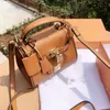 Frauen wendentbeutel das neue Schloss One Girls Hand Shopping getragene kleine Messengerbeutel Handtasche A Designer270W