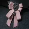 Brittiska män kvinnor siden satin band båge slips cravat lyx groom slips affär bröllop parti legering kristall strass bowtie y1229