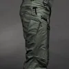 Pantaloni da uomo di alta qualità Pantaloni antigraffio da uomo impermeabili Militar Tactical Cargo Outdoor Pantaloni Combat Training Military Pant LJ201007