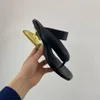 2022SS Spring Sandals de calcanhar transparente em estilo de obstrução Minimalismo Excelente sensação do vintage tamanho 35-40