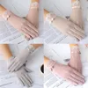 Fem fingrar handskar mode kvinnor bowknot silke mjuk anti-uv pekskärm sommar körhandskar1